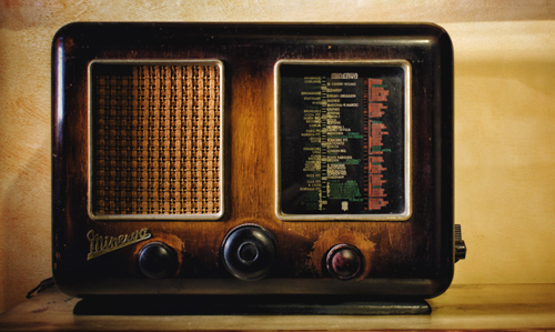 alessandro cerino idwpKeO ZWk unsplash radio for web