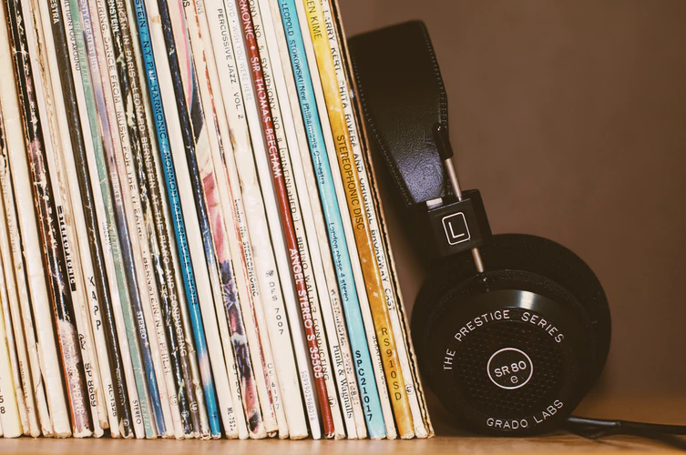 vinylandheadphones